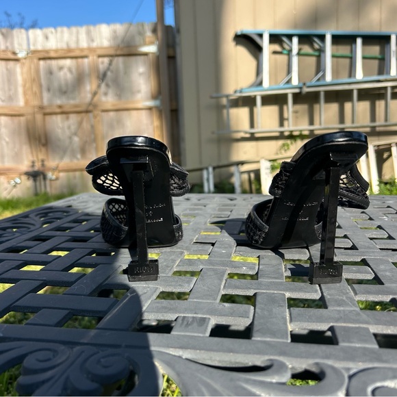 JESSICA RICH Ysabelle‎ Stiletto Fishnet Pointed Toe Pump in Black Size 39 (9 us) - Picture 5 of 9